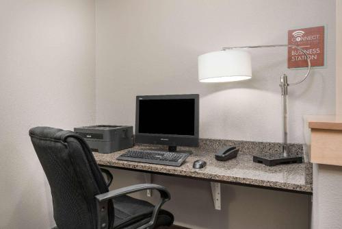 AmericInn by Wyndham Hartford SD - image 4