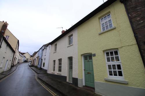 Cosy Crickhowell Cottage