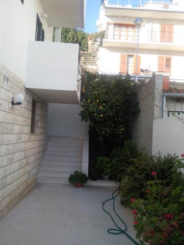 Apartments and Rooms Rogosic - image 4