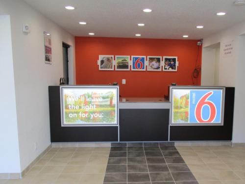 Motel 6-Odenton MD - Fort Meade - image 2