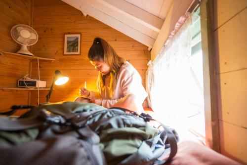 The Wandering Whale Port Fairy Room Type - Budget Single Room with Shared Bathroom