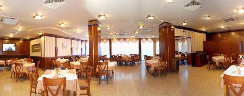 Nadejda Hotel - image 10