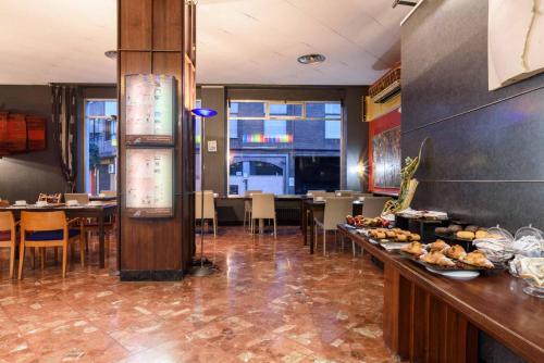 Hotel Quindós - main image