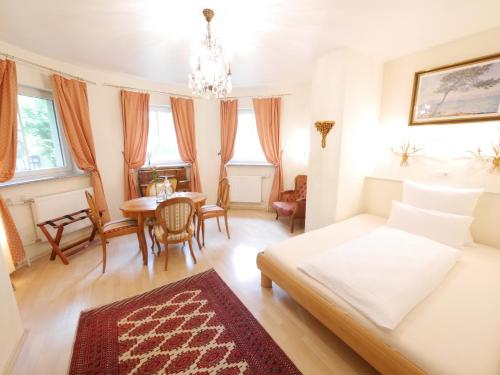 Hotel Rotdorn - image 4