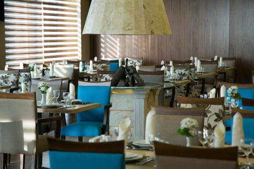Restaurant, Bzommar Palace Hotel in Bzommar