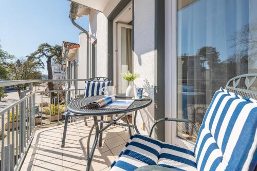 One-Bedroom Apartment with Balcony - 42RB50