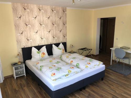 1 queen bed