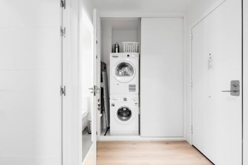 Villanueva Apartments by Flatsweethome - image 5