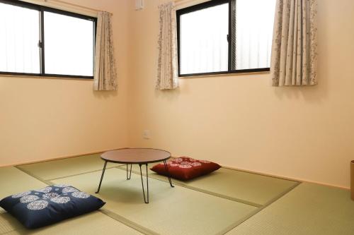 2 futon beds