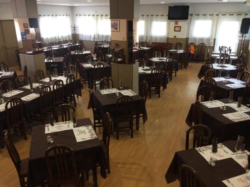 餐廳, Hostal Restaurante Iruñako (Hostal Restaurante Irunako) in 維拉夫里亞
