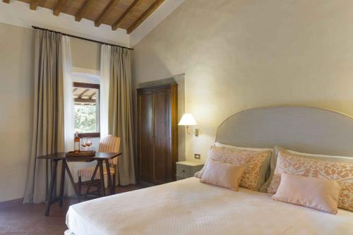 Tenuta di Artimino Hotel Stop at Tenuta di Artimino Hotel to discover the wonders of Carmignano. The property offers guests a range of services and amenities designed to provide comfort and convenience. Service-minded staff w
