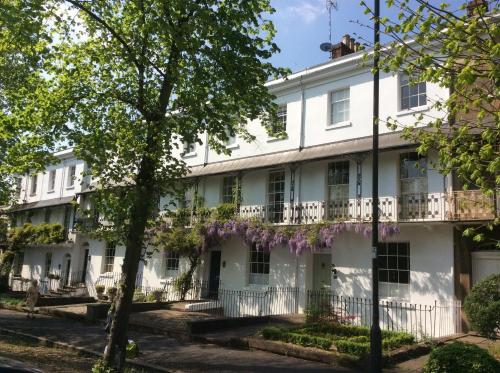 Binswood Garden Apartment in Leamington Spa