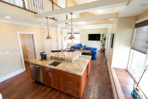 The Newport Lofts - 546 Thames Street - Apartment - Newport