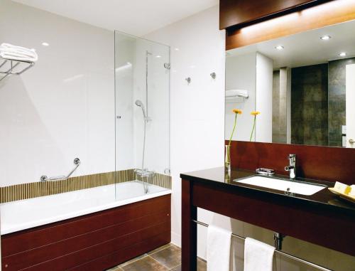 Newhotel Charlemagne - image 14