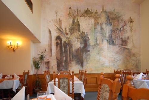 Hotel Opera, Prague (photo 11)