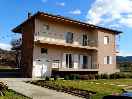  Zigres House in Kalambaka