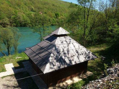 Brvnara na obali reke Drine - Accommodation - Beserovina
