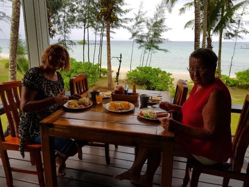 S Beach Resort in Koh Kood