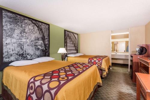 Super 8 by Wyndham Macon West - image 3