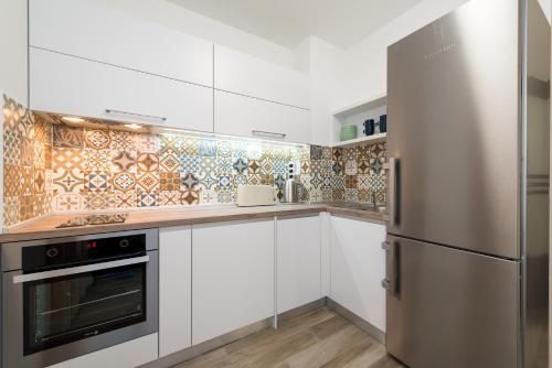 Grand Vitosha Apartments - image 12