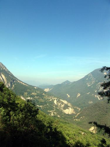 Maisonnette ecologique en pleine nature gîte à louer Touët-sur-Var