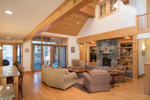 Northstar - Sierra Gold Home – khách sạn tại Truckee
