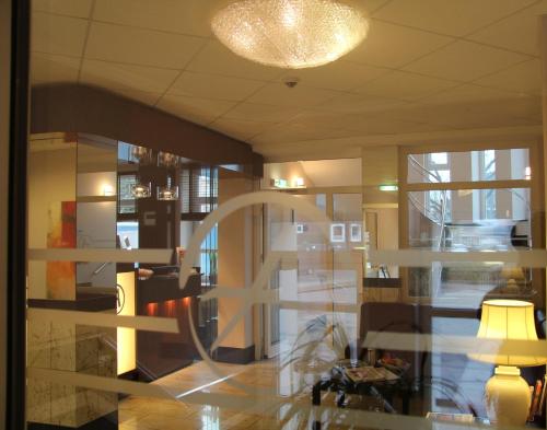 Adena Hotel - image 9