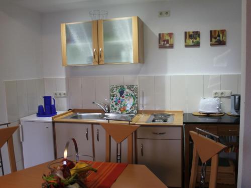 Apartment in Ravensberg with BBQ, Terrace, Fenced Garden