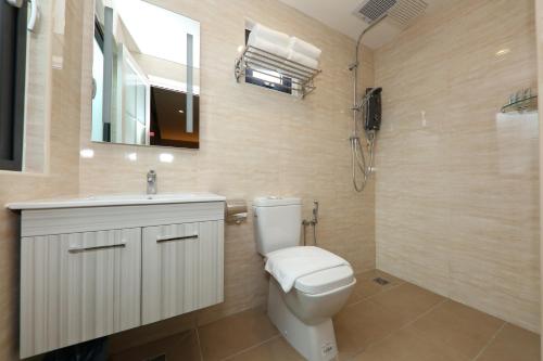 room detail thumbnail 2