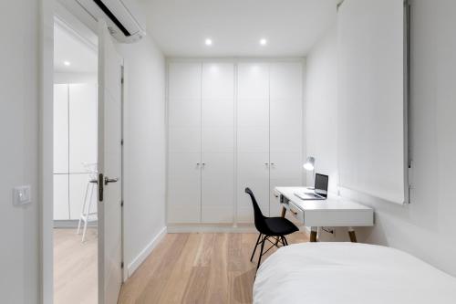 Principe de Vergara Apartment II by Flatsweethome - image 9