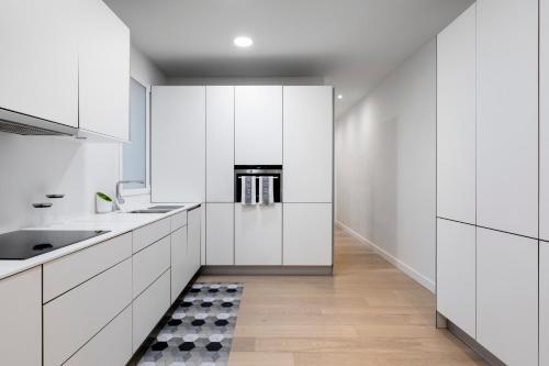 Principe de Vergara Apartment II by Flatsweethome - image 6