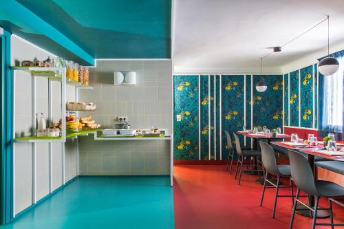 Food and beverages, Hotel Les Cigales near Cathedrale Saint-Nicolas a Nice
