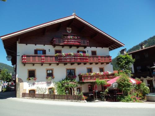Ferienwohnungen Starchenthof - Wildschönau, Premiumcard inclusive - Apartment - Oberau