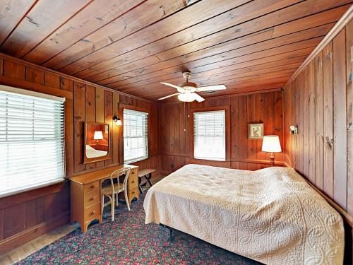 4200 N Ocean Blvd Home - image 5