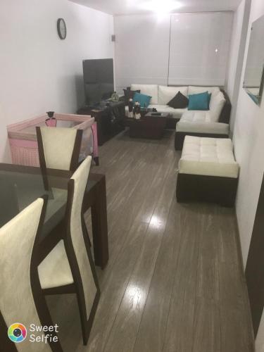 Apartment image 6
