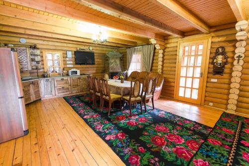 Iekārtas, Karpaty Migovo in Myhove