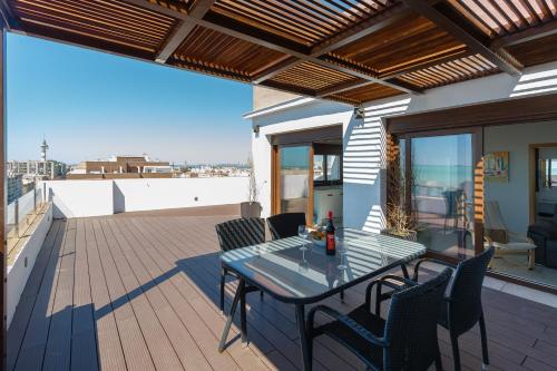 Atico FULL Balcony by Cadiz4Rentals