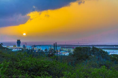 Manzara, Curacao Airport Hotel in Willemstad