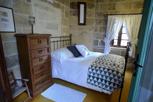 The Burrow Guest House - image 7