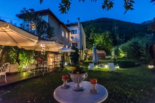 B&B Karpenísi - Anerada inn Suites & Villa - Pet Friendly - Bed and Breakfast Karpenísi