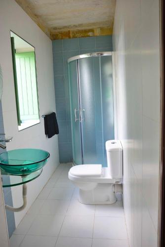 The Burrow Guest House - image 3