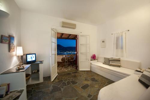 Archipelagos Apartments - image 3