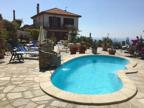  Holiday Villa Federica, Pension in Terzorio