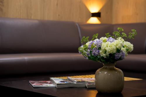 Premier Hotel - image 2