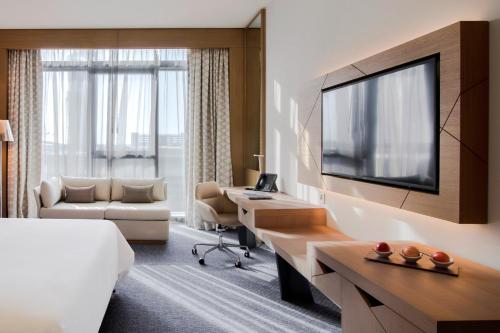 room detail thumbnail 1