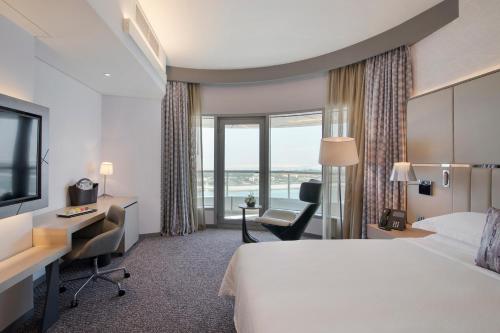 Pearl Rotana Capital Centre - image 6