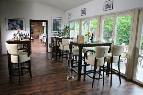 Pub/Lounge, Nigel Restaurant & Hotel im Wendland in Bergen an der Dumme