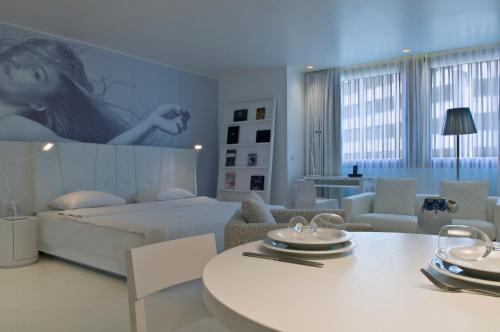 B-aparthotel Regent - image 10
