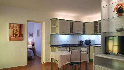 Apartamentos El Tosal 7E 4