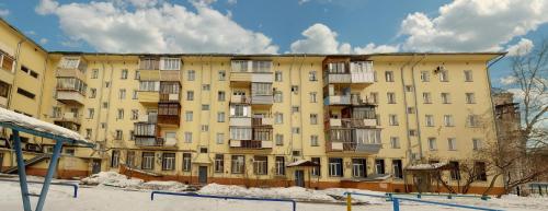 Omsk Sutki Apartments on Maslennikova 26